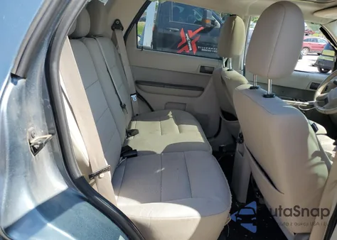 2012 Ford Escape Xlt z USA, uszkodzony, nr VIN 1FMCU0D72CKB03112